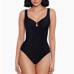 NWOT Miraclesuit Black Ruched One Piece Swimsuit